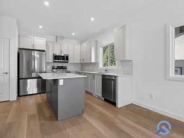 For Rent 3 Bedroom Apartment Edmonton AB DS105486309