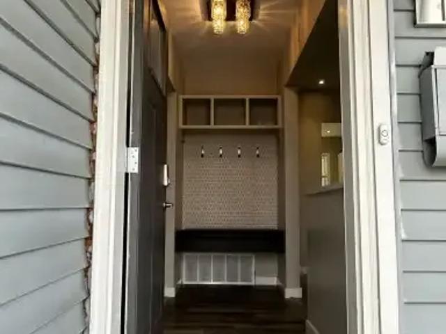 For Rent 3 Bedroom Apartment Edmonton AB DS105580909