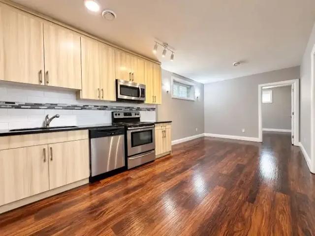 For Rent 3 Bedroom Apartment Edmonton AB DS106044855