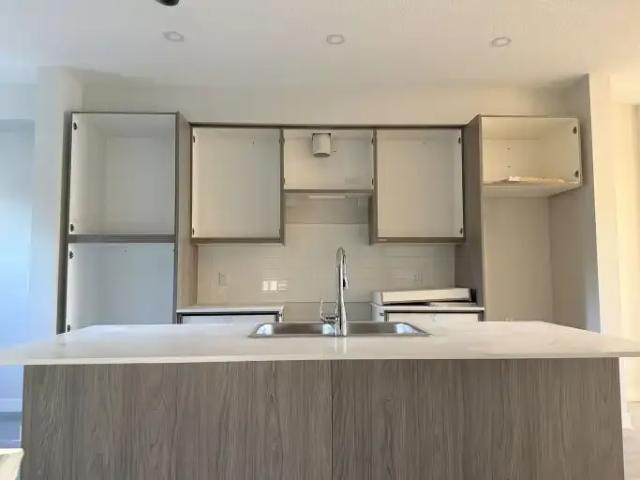 For Rent 3 Bedroom Apartment Edmonton AB DS106095837