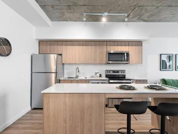 Garneau, Edmonton, Alberta - Terrace, Balcony