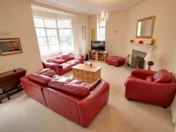 Just in! 3 bedroom apartment for rent in Norfolk Court, Hagley.