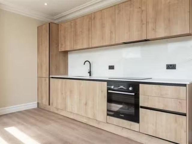 New 3 bedroom apartment for rent in Albion Place, Ramsgate, CT11