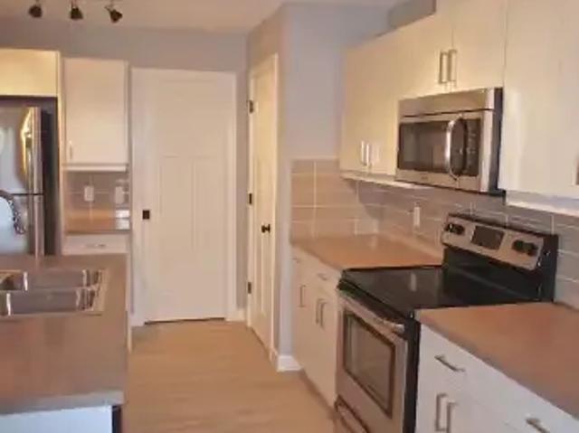 For Rent 3 Bedroom Apartment Fort Saskatchewan AB DS104180321