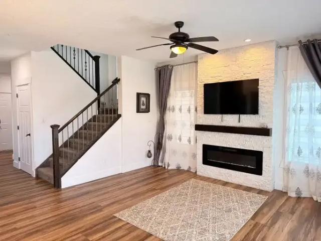 For Rent 3 Bedroom Apartment Fort Saskatchewan AB DS105554430