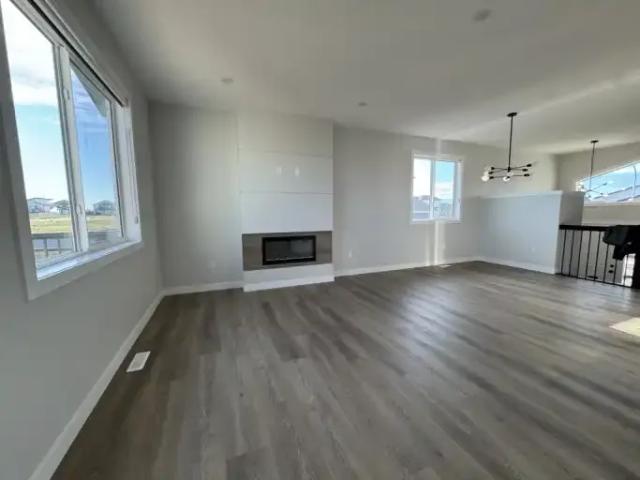 For Rent 3 Bedroom Apartment Grande Prairie AB DLS105268845