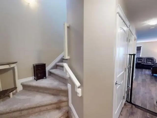 For Rent 3 Bedroom Apartment Grande Prairie AB DS104972890