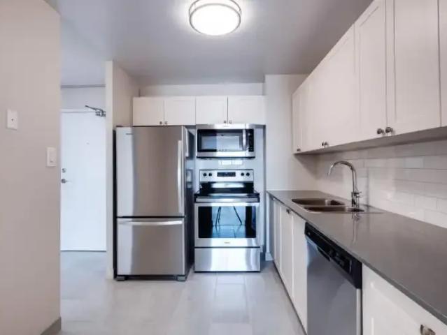 For Rent 3 Bedroom Apartment Kitchener ON DLS104875665
