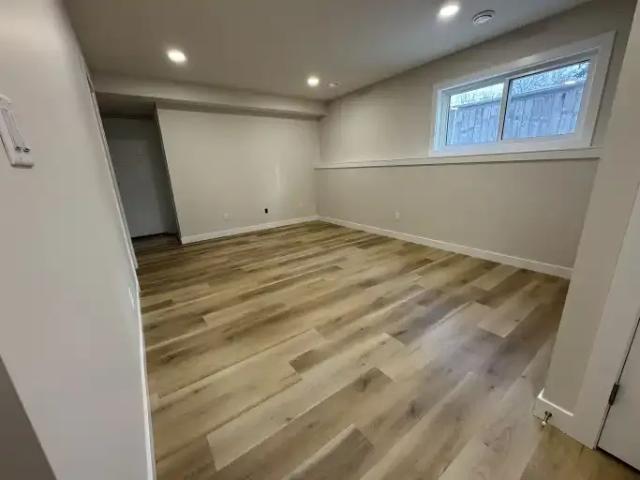 For Rent 3 Bedroom Apartment Lacombe AB DS104434155