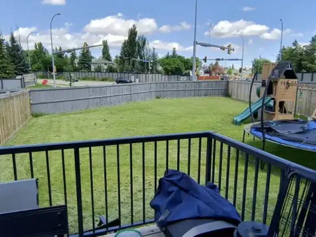 For Rent 3 Bedroom Apartment Leduc AB DS104986026