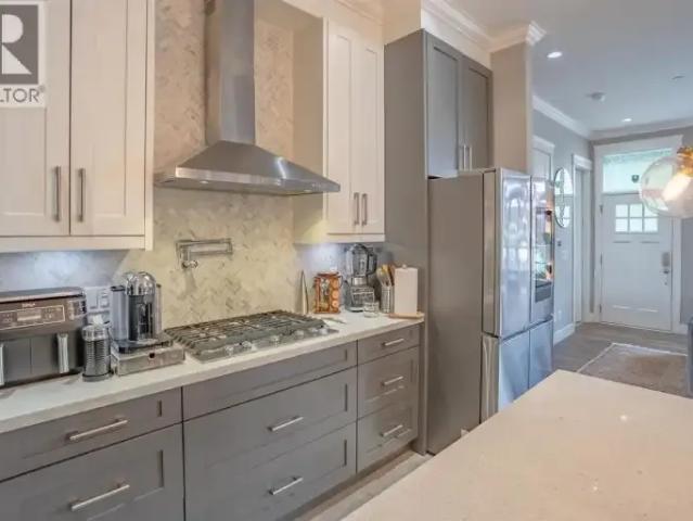 For Rent 3 Bedroom Apartment Pitt Meadows BC DS105198737
