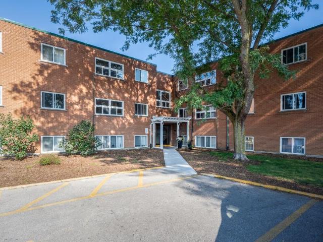 For Rent 3 Bedroom Apartment Port Elgin ON DS104641167
