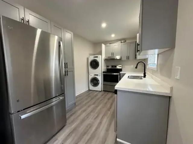 For Rent 3 Bedroom Apartment Quinte West ON DS101475878