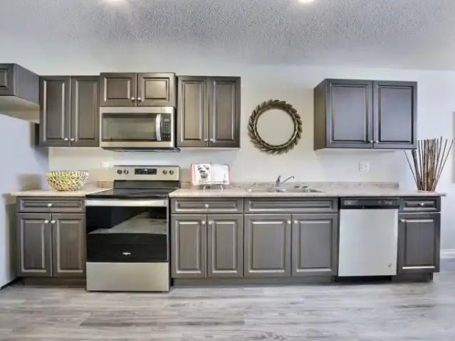For Rent 3 Bedroom Apartment Regina SK DS104469884