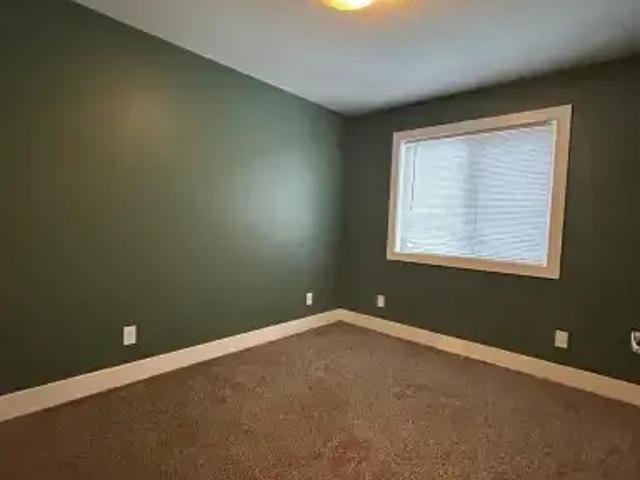 For Rent 3 Bedroom Apartment Regina SK DS105198629