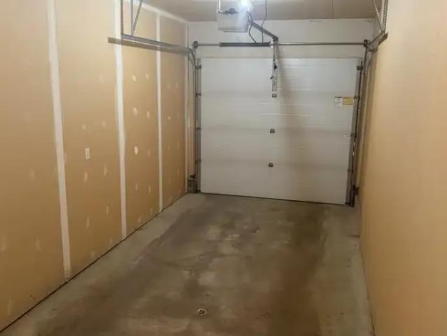 For Rent 3 Bedroom Apartment Red Deer AB DS103879483
