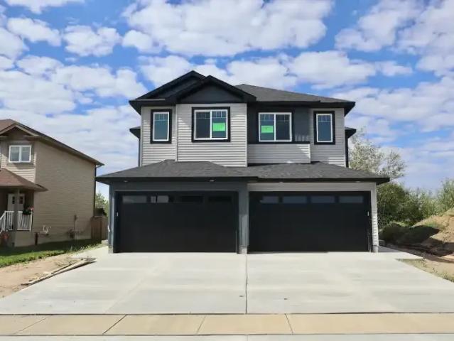 For Rent 3 Bedroom Apartment Redwater AB DS105643358