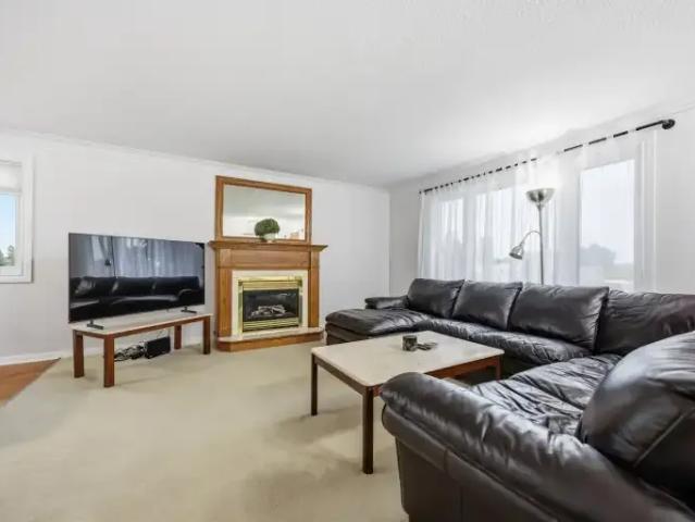 For Rent 3 Bedroom Apartment Sarnia ON DS105486386