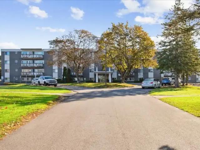 For Rent 3 Bedroom Apartment Sault Ste. Marie ON DS102951236