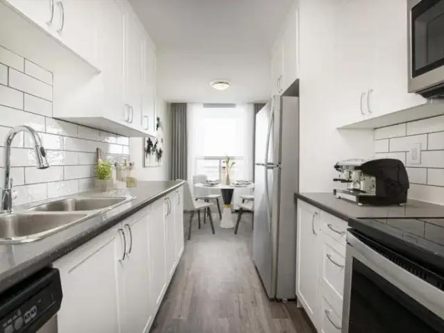 For Rent 3 Bedroom Apartment Scarborough ON DS103652072