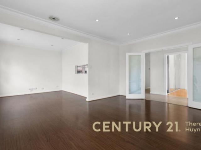 For Rent 3 Bedroom Apartment Springvale, VIC DS105676674