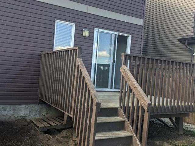 For Rent 3 Bedroom Apartment Spruce Grove AB DS103999740