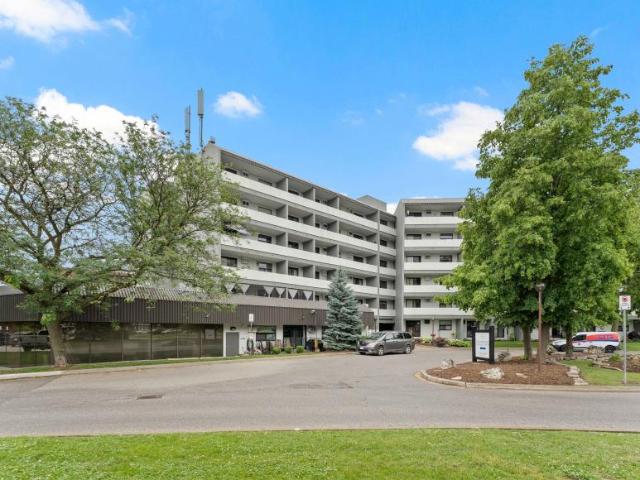 For Rent 3 Bedroom Apartment Tecumseh ON DS103488810