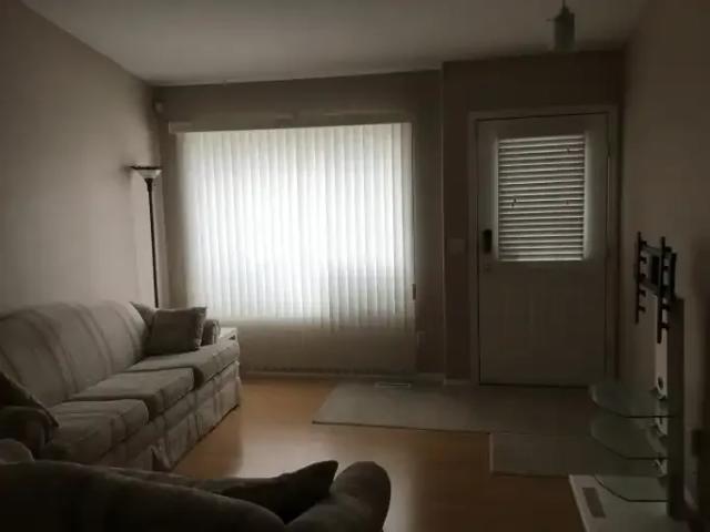 For Rent 3 Bedroom Apartment Warman SK DS105309169