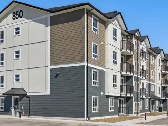 For Rent 3 Bedroom Apartment Warman SK DS106134158