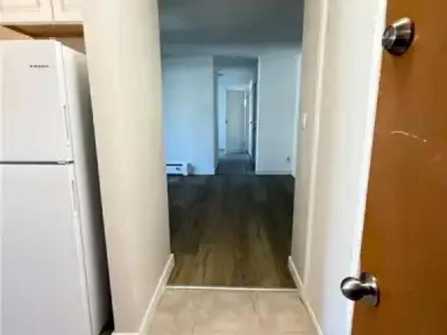 For Rent 3 Bedroom Apartment Waterloo ON DS104598438