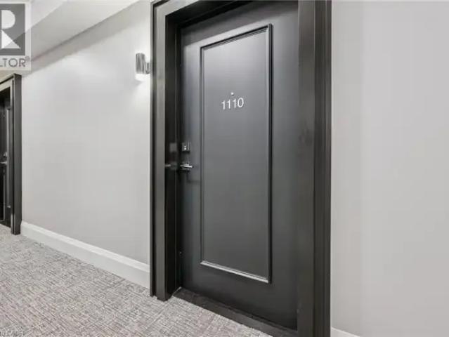 For Rent 3 Bedroom Apartment Waterloo ON DS105467300