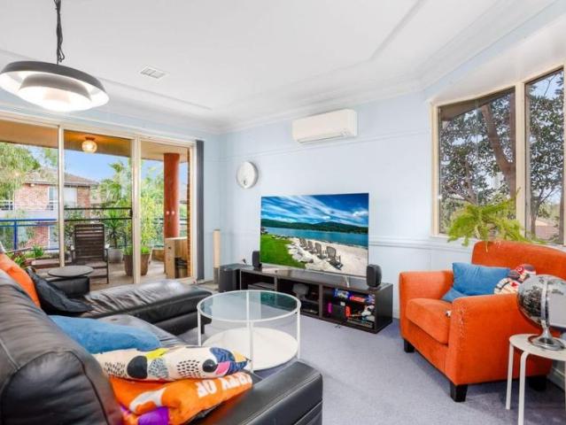 For Rent 3 Bedroom Apartment Westmead, NSW DS105271804