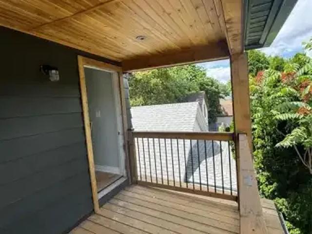 For Rent 3 Bedroom Apartment Windsor ON DLS103569246