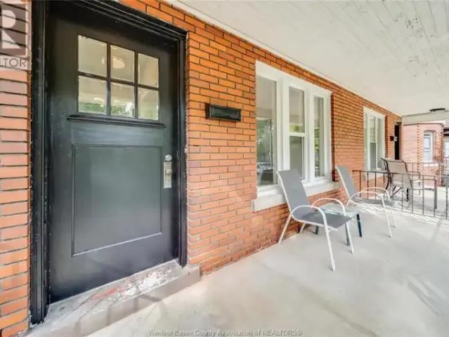 For Rent 3 Bedroom Apartment Windsor ON DS105394876