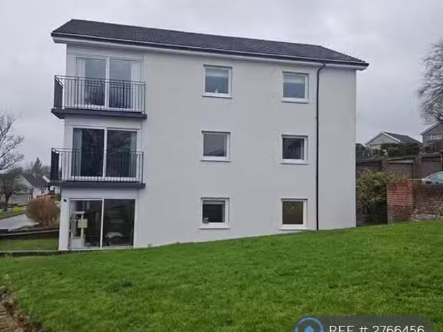 Deal! 3 bedroom flat for rent in The Green, Bathgate, EH48