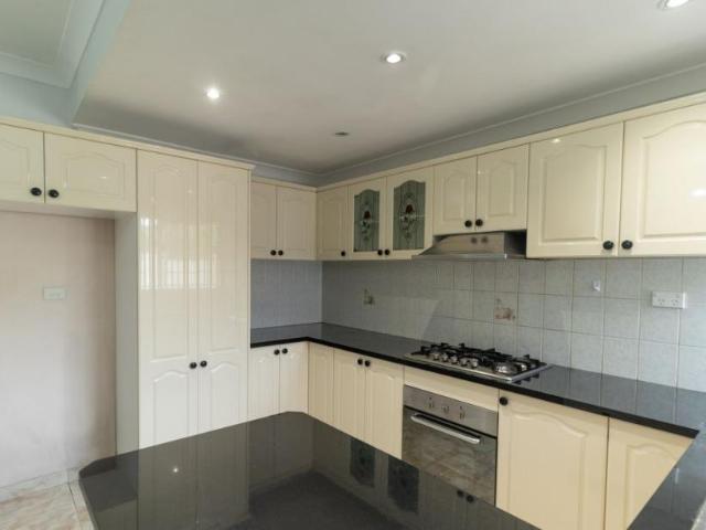 For Rent 3 Bedroom House Condell Park, DS105339182