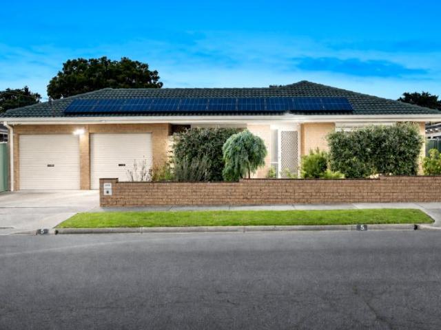 For Rent 3 Bedroom House CORIO VIC DS105944791