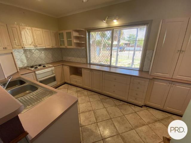 For Rent 3 Bedroom House CABLE BEACH WA DS106084249