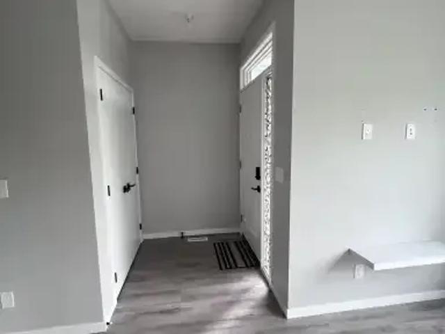 For Rent 3 Bedroom House Calgary AB DS102952052