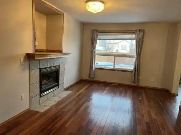 For Rent 3 Bedroom House Calgary AB DS103541896