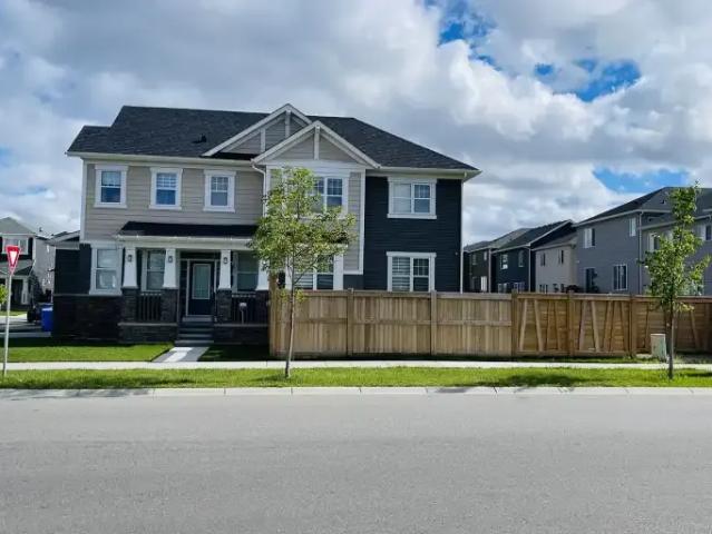 For Rent 3 Bedroom House Calgary AB DS103652811