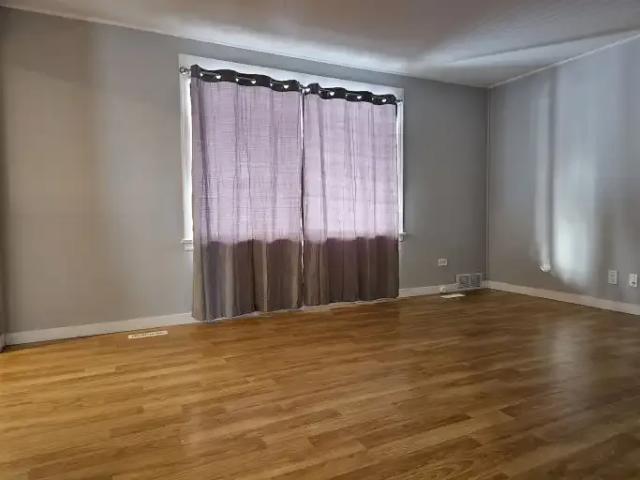 For Rent 3 Bedroom House Calgary AB DS103694793