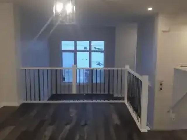 For Rent 3 Bedroom House Calgary AB DS103612046