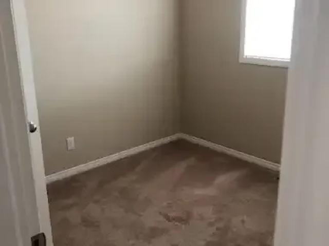 For Rent 3 Bedroom House Calgary AB DS104470786