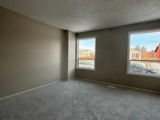 For Rent 3 Bedroom House Calgary AB DS104506682