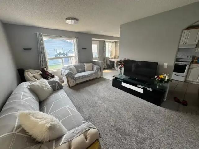 For Rent 3 Bedroom House Calgary AB DS104506876