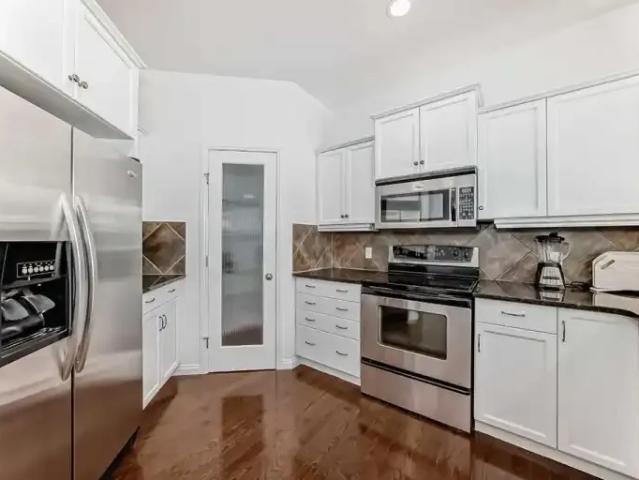 For Rent 3 Bedroom House Calgary AB DS104506889
