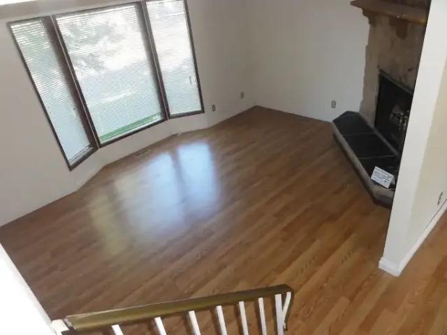 For Rent 3 Bedroom House Calgary AB DS104535360
