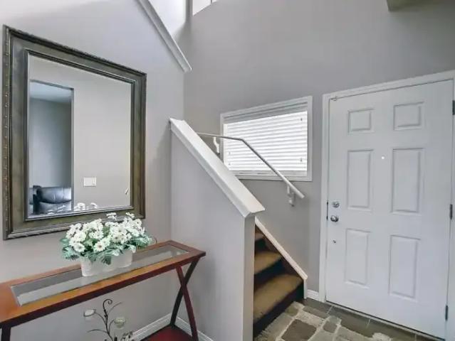 For Rent 3 Bedroom House Calgary AB DS104794606