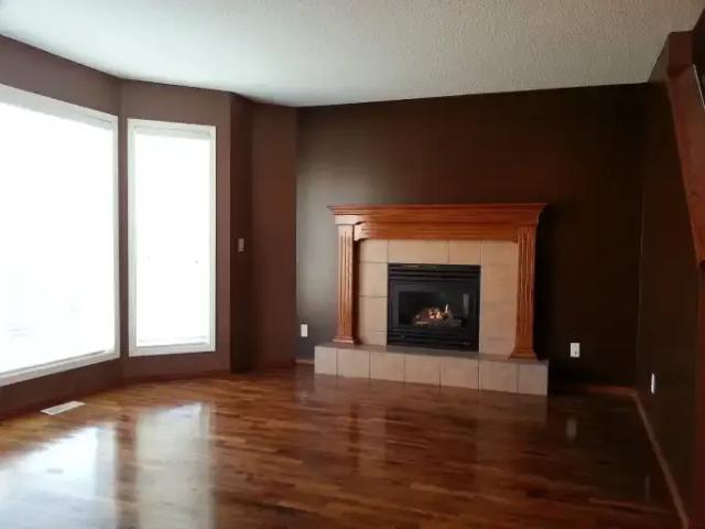For Rent 3 Bedroom House Calgary AB DS104711599